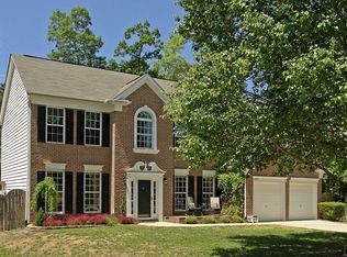 2504 Dawn Ridge Ct, Apex, NC 27523
