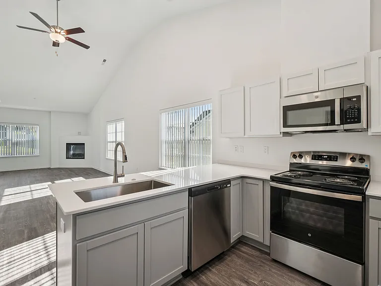 Highland Knolls — Photo 30