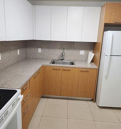 3rd image of 15201 NE 6th Ave #1-C109