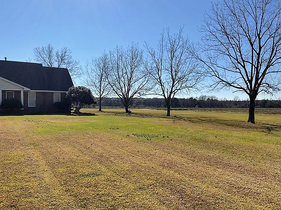4th image of 1024 Ten Mile Rd