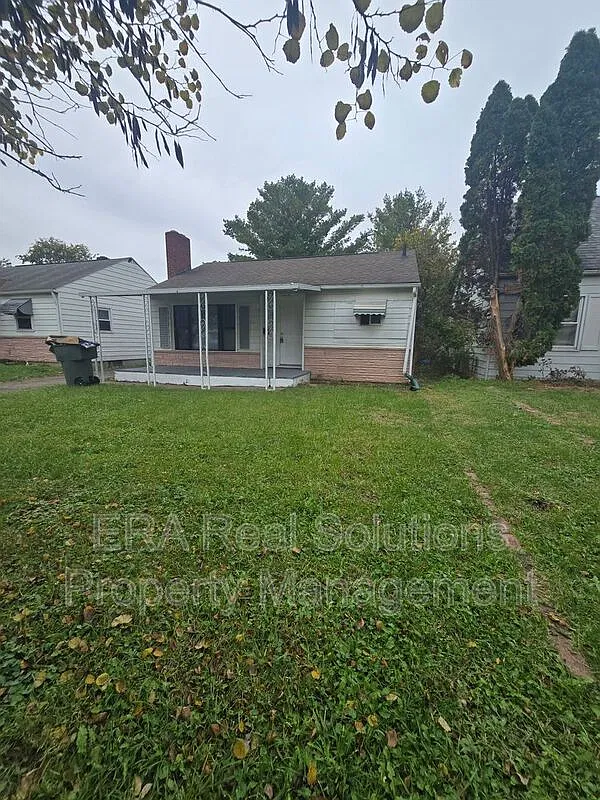 2 bed, 1.0 bath, 728 sqft, $1,150 — Photo 1
