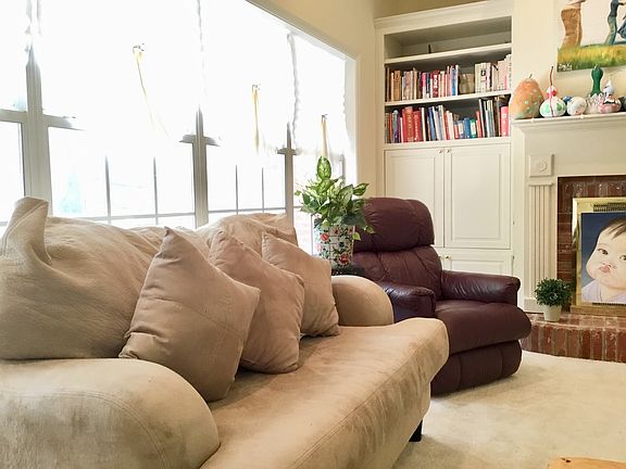 5th image of 202 Winterset Dr