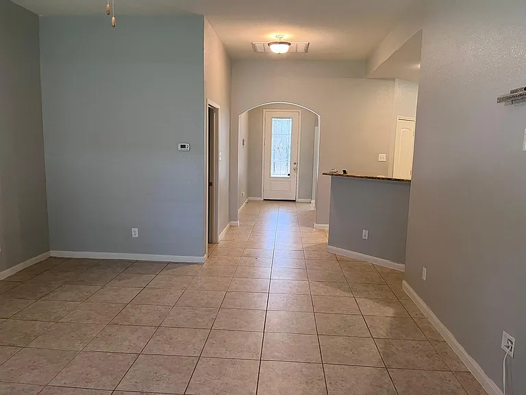4504 Conley Ln — Photo 14