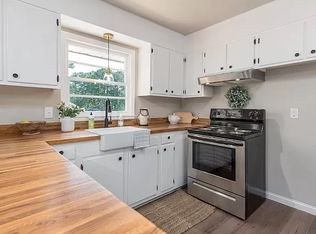 2 Raritan Rd, Goose Creek, SC 29445