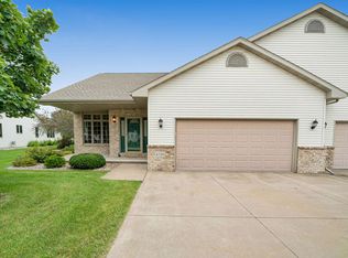 4726 N Fallview Ln, Appleton, WI 54913