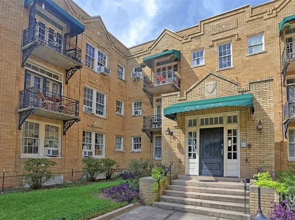 210 E State Street #16, Savannah, GA 31401