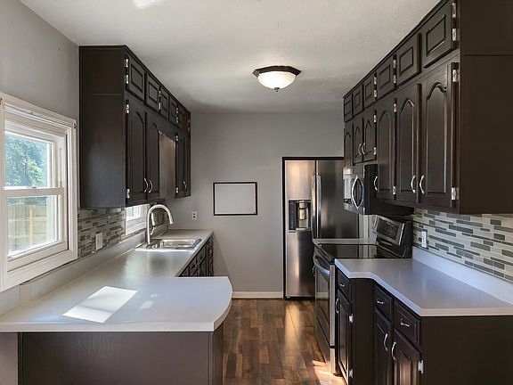 5th image of 500 E Jewell Ave