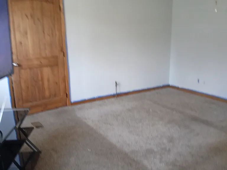323 State Road F — Photo 6