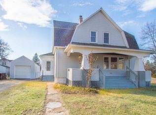 57 Harding St, Agawam, MA 01001