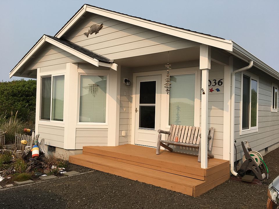 1st image of 1036 Sanders Pl