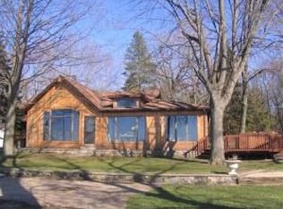 N633 Cow Path Ln, Fort Atkinson, WI 53538