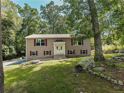 30 Robin Hood Drive, Gales Ferry, CT, 06335
