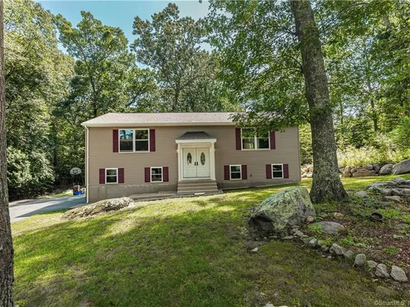 30 Robin Hood Drive, Ledyard, CT 06335