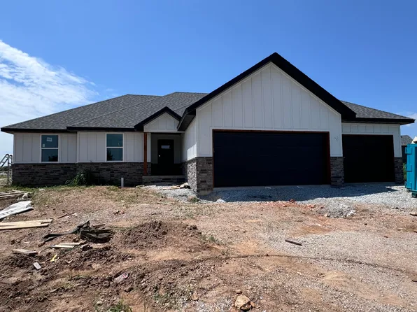 1802 E Vicksburg, Republic, MO 65738
