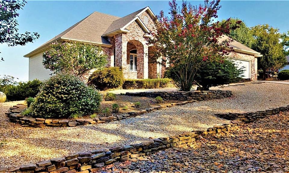 1st image of 59 Stonehaven Dr