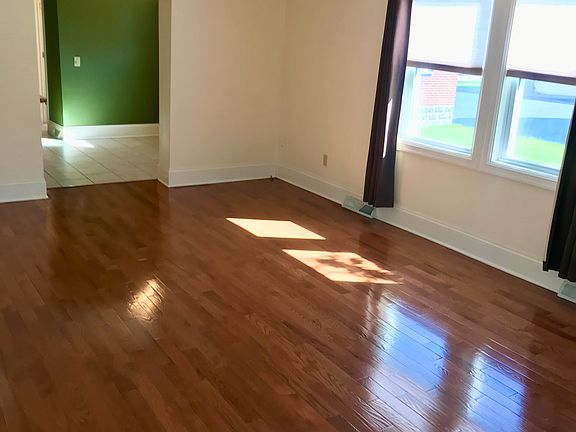 2nd image of 4271 S Park Ave APT 2