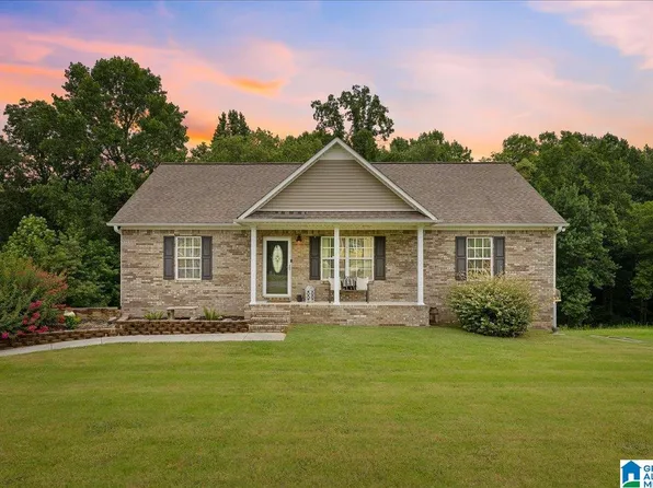 226 Thornberry Dr, Hayden, AL 35079