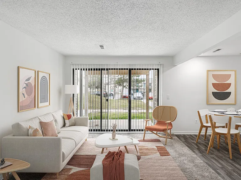 Kimberly Club Apartments — Photo 1