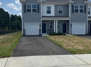 82 Arlotta St, Glassboro, NJ 08028