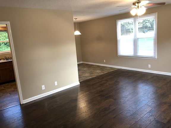 2nd image of 537 Donna Dr