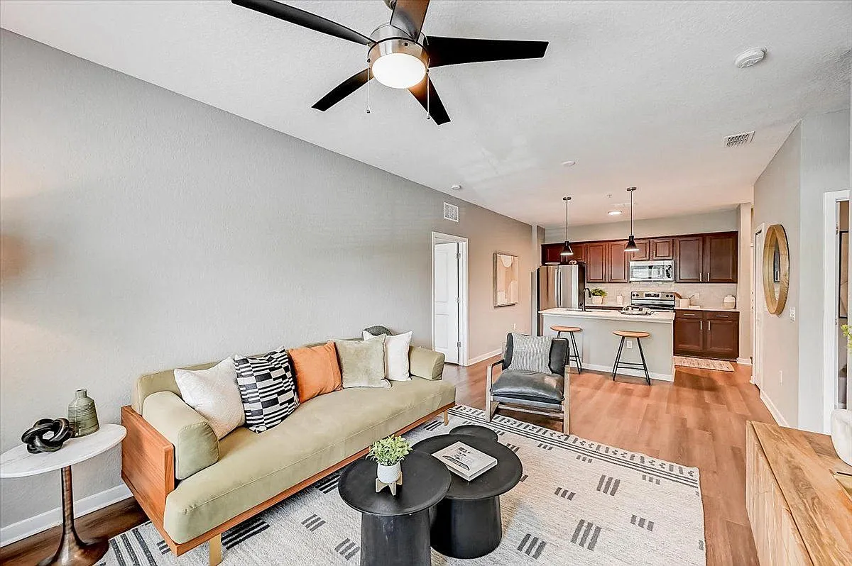 Creekside Ranch Apartments — Photo 4