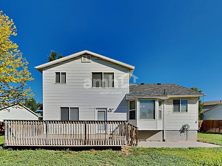 2475 W 1325 N — Photo 21