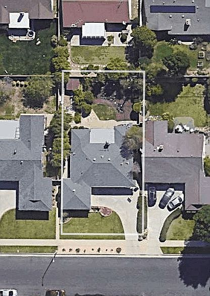 2nd image of 10514 Collett Ave