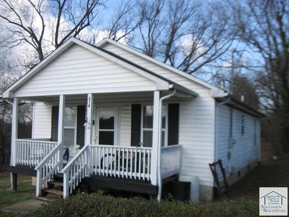 1st image of 218 Moss St