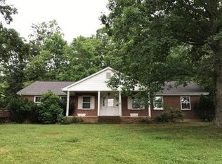 5356 Indian Grave Rd, Roanoke, VA 24018