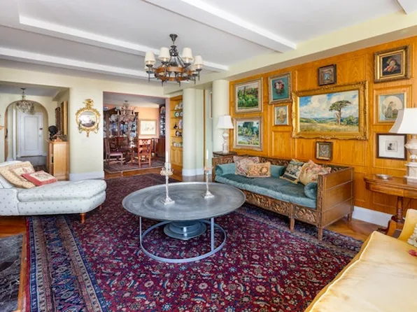 439 East 51st Street image 5 of 19