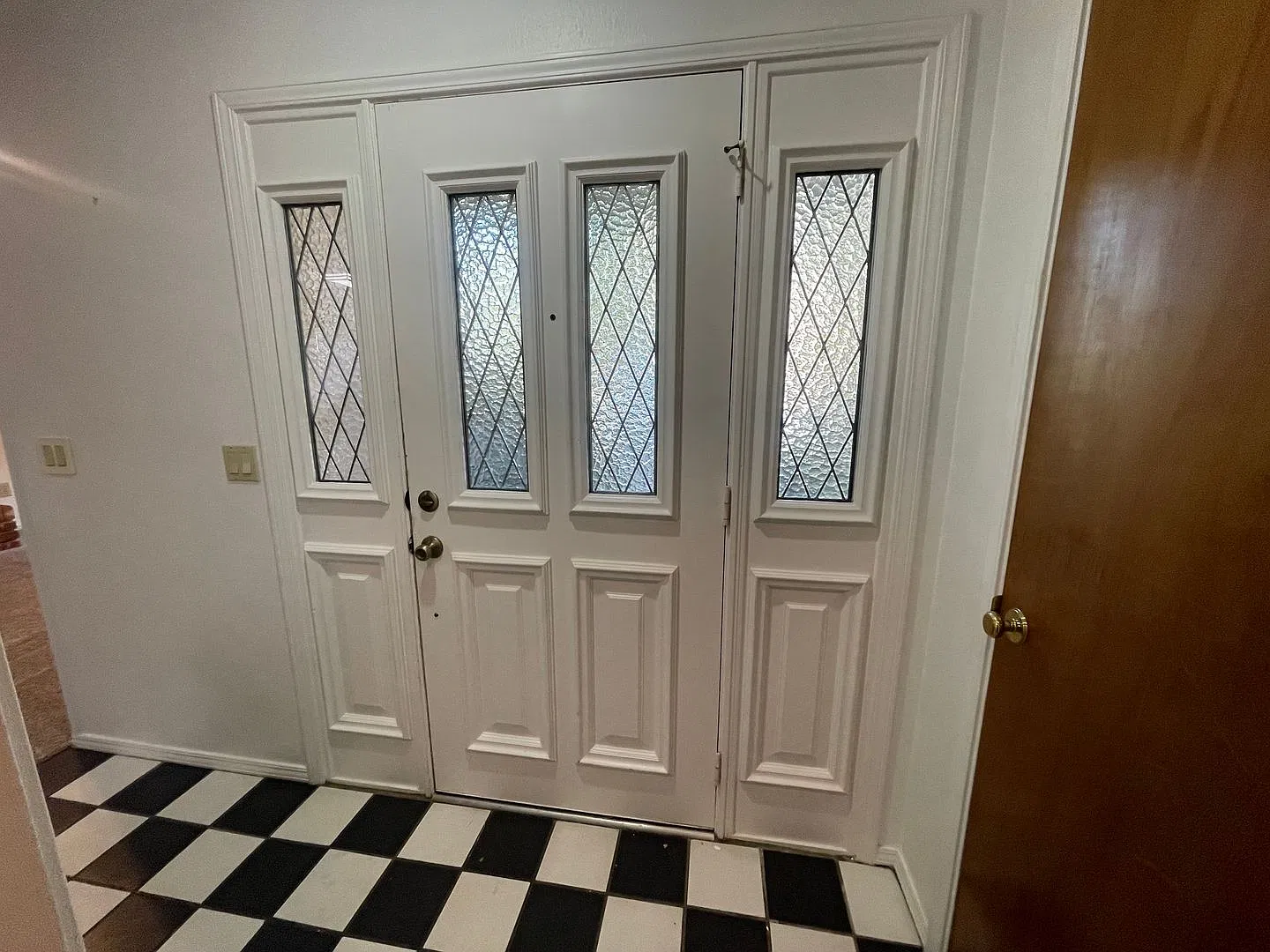Gorgeous Townhouse In Spring Lake — Photo 3