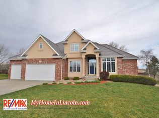 6401 Concord Cir, Lincoln, NE 68516