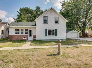 348 E Jefferson St, El Paso, IL 61738