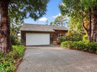 1360 SW Crest Cir, Waldport, OR 97394