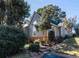 45 Broadmoor, Jackson, TN 38305