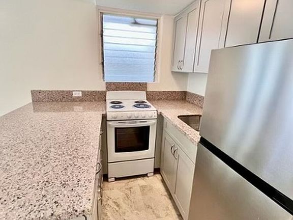 4th image of 736 Birch St APT C