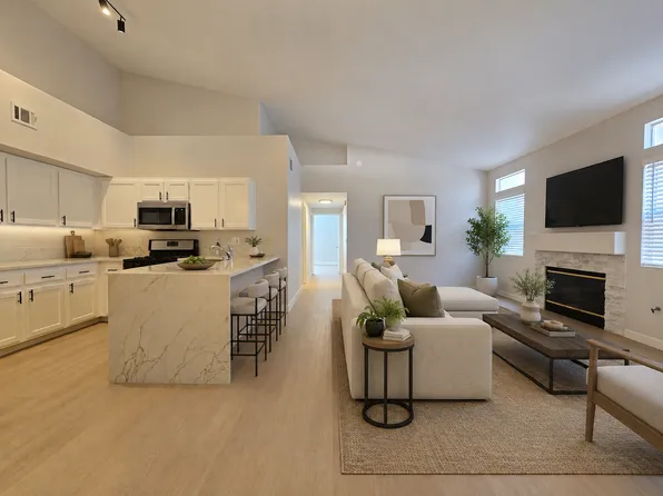 5370 Runningbrook Rd, Las Vegas, NV 89120