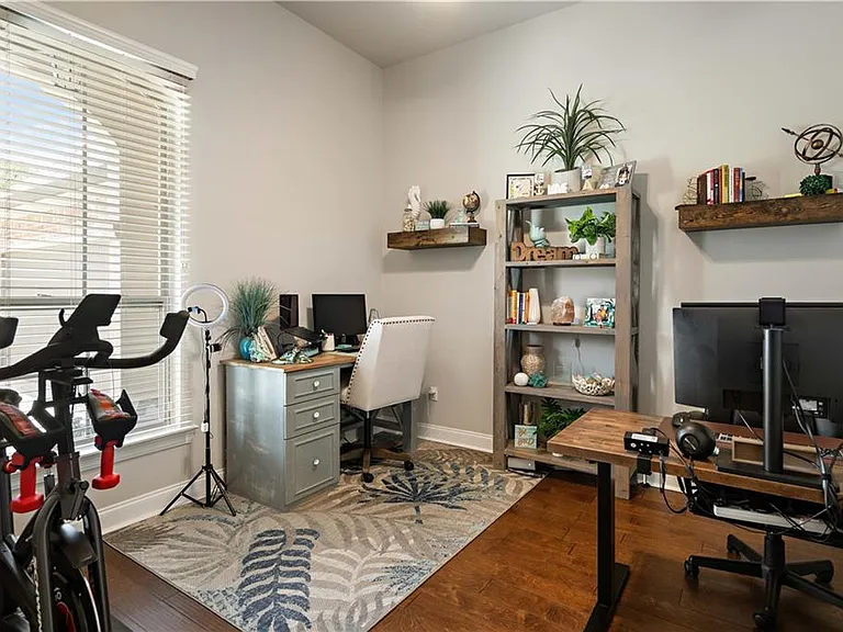 400 Walter Ln — Photo 15