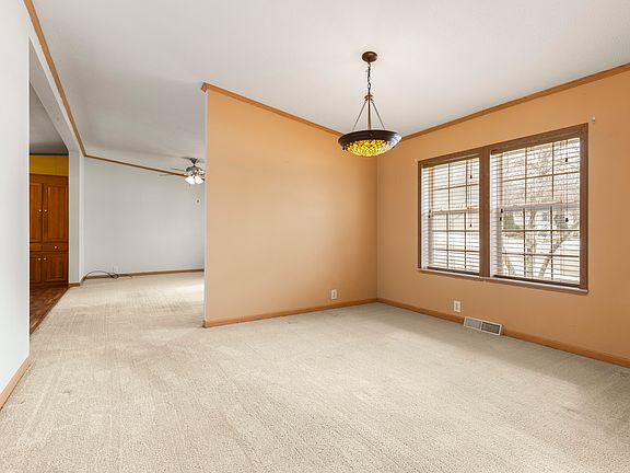 4th image of 5824 Cypress Ln #0