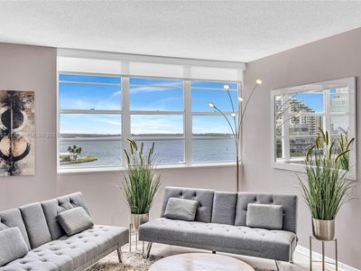 801 Brickell Bay Dr APT 970, Miami, FL, 33131