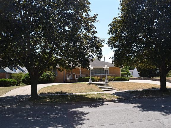5th image of 610 1st Ave E