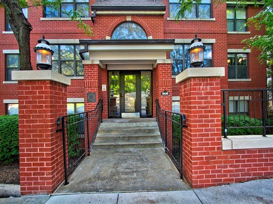Entrance (secure)