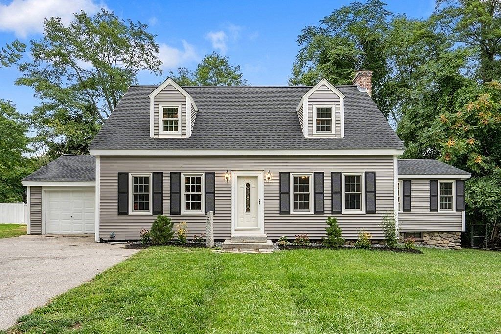 211 Clark St, Worcester, MA 01606 Zillow