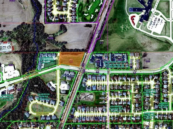 E Plummer Blvd, Chatham, IL 62629