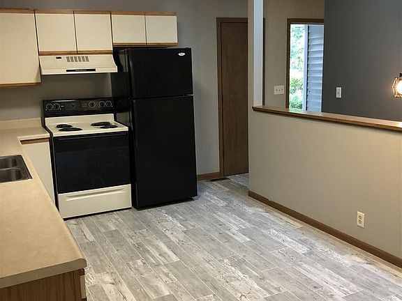 2nd image of 5620 Lancelot Ln