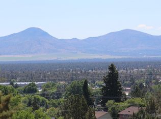 2534 SW 36th Ct, Redmond, OR 97756