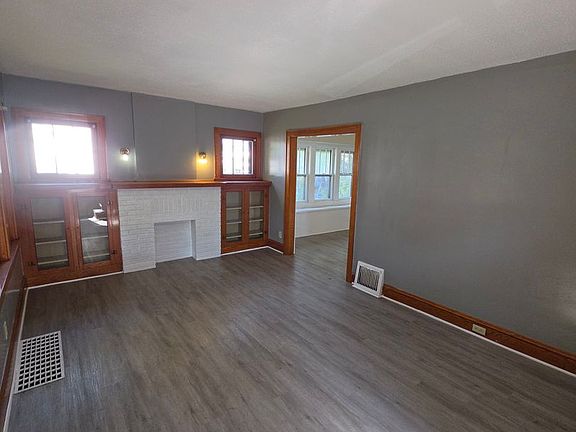 2nd image of 753 Clay Dr