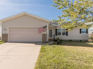 6135 Prairie Ridge Ave, Marion, IA 52302