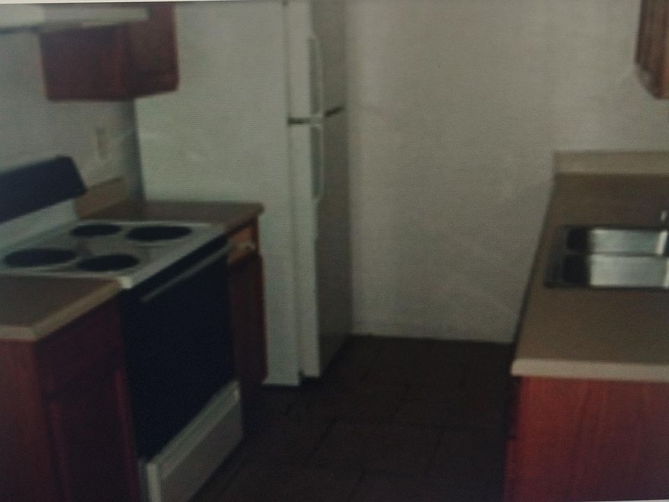 2nd image of 740 Boston Cmn #740