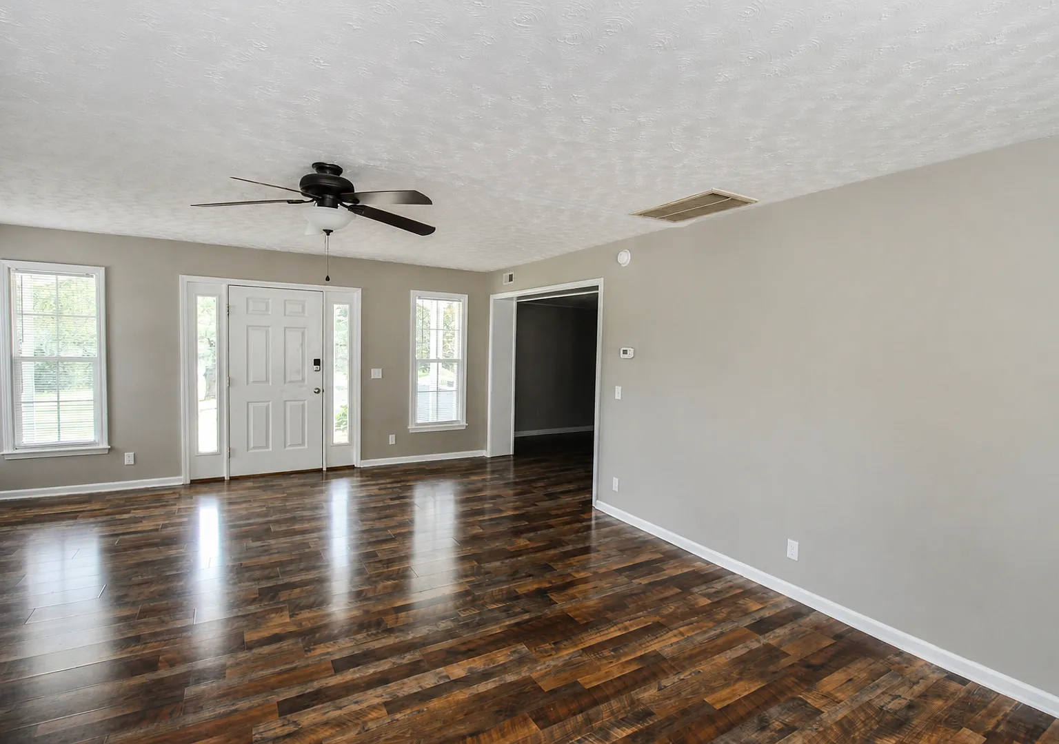 Spacious 4-Bedroom Home in Baxter with Large Yard, Hardwood Floors & Outdoor Shed — Photo 4
